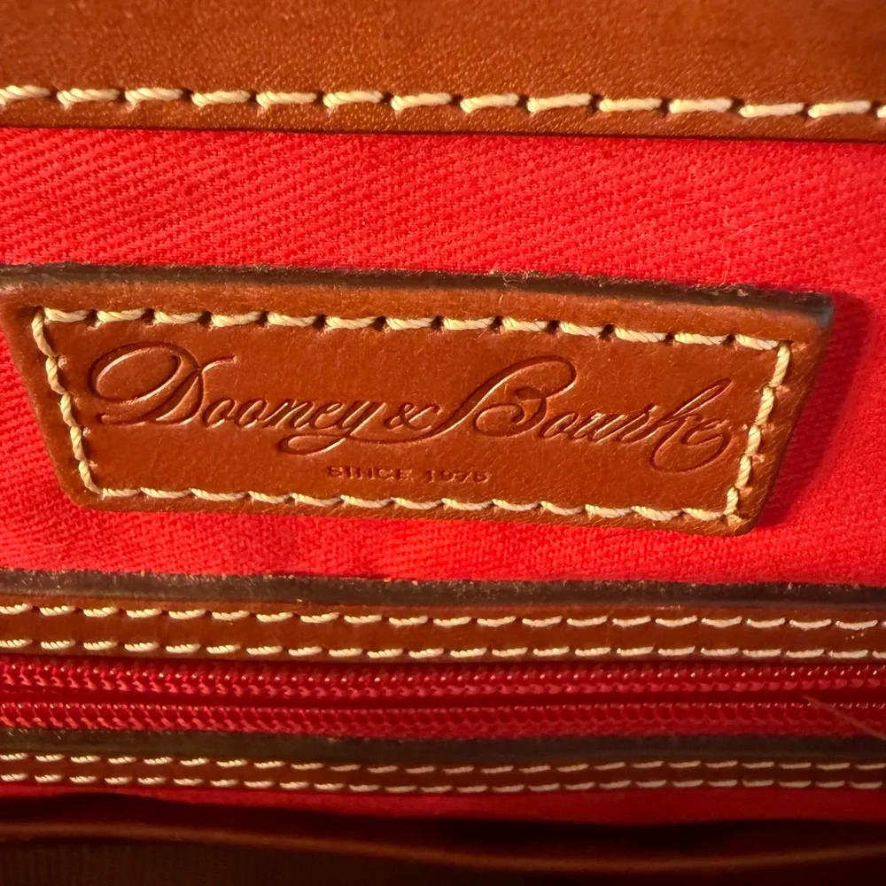 Dooney & Bourke this dooney